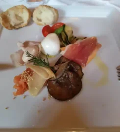 La Famiglia Restaurant